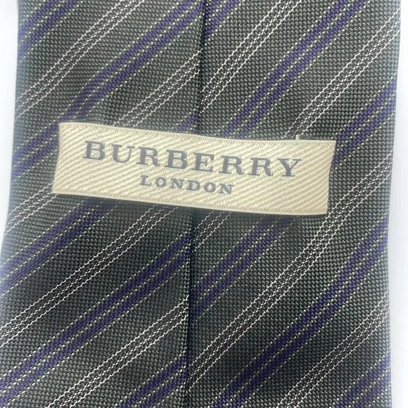 Burberry London - Classic Silk Tie - Picture 4 of 5